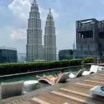 Star Suite Klcc By Ei Holiday